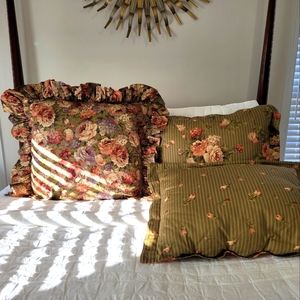 ROSE TREE EUROPEAN SHAMS